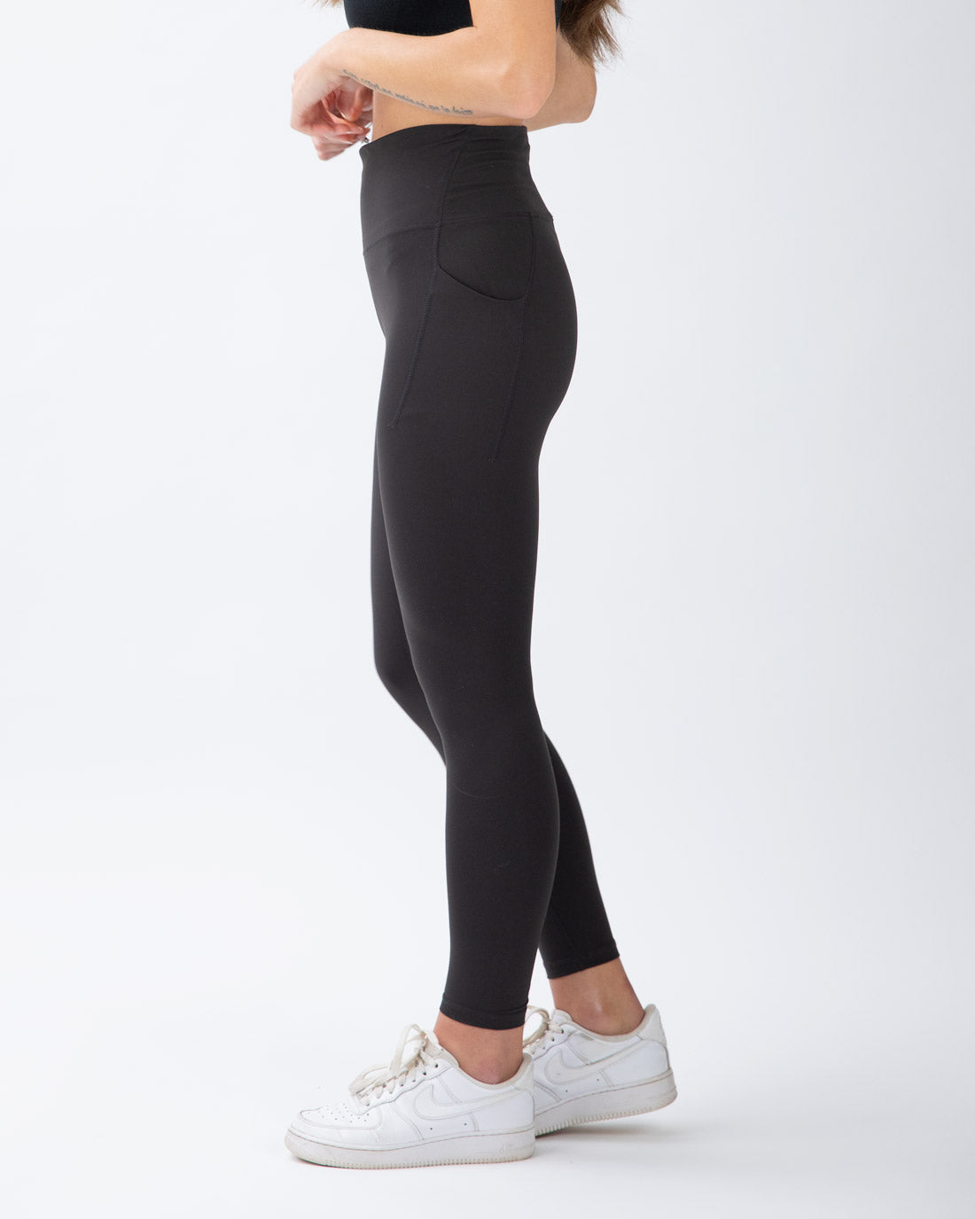 Aero Leggings With Pockets Black